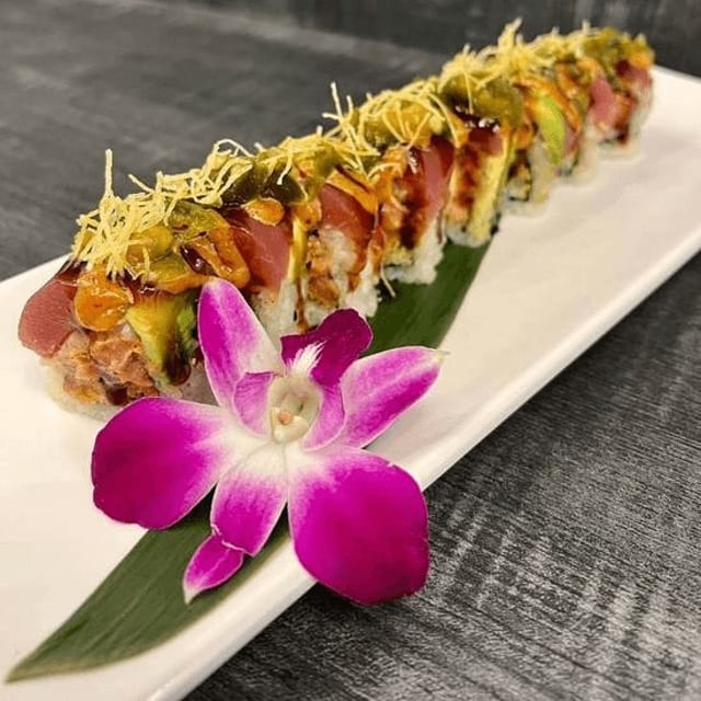 Tuna Lover Roll (8pc).