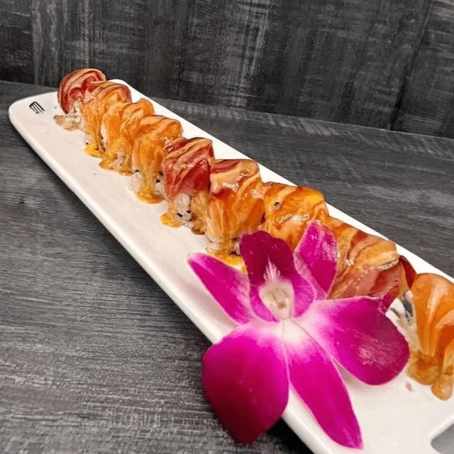 Sunrise Roll (8pc).